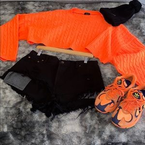 COPY - Black Levi’s distressed jeans shorts 💜